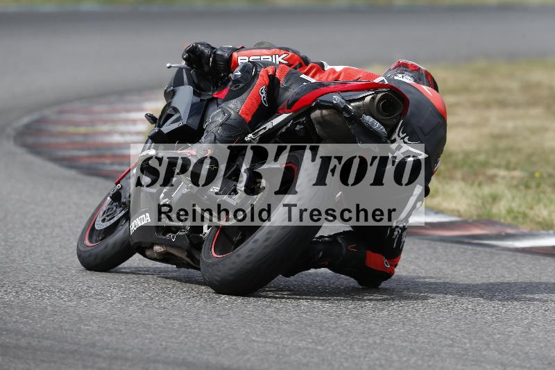 /32 07.07.2025 Plüss Moto Sport ADR/Freies Fahren/44